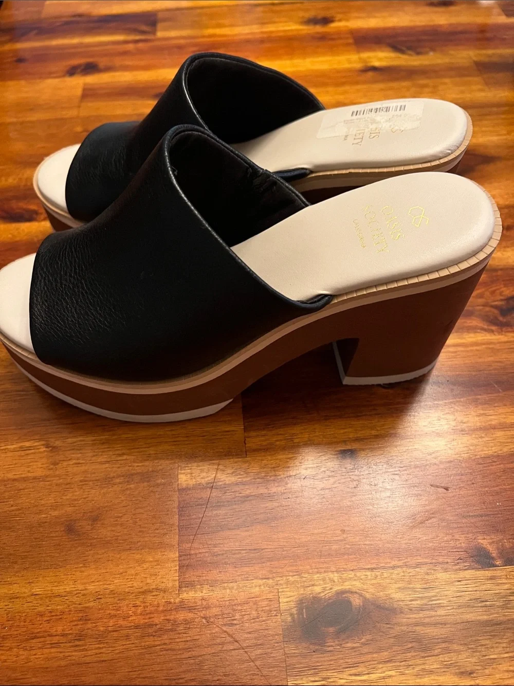 Oasis Society Women's Black Wedge Slide Sandals